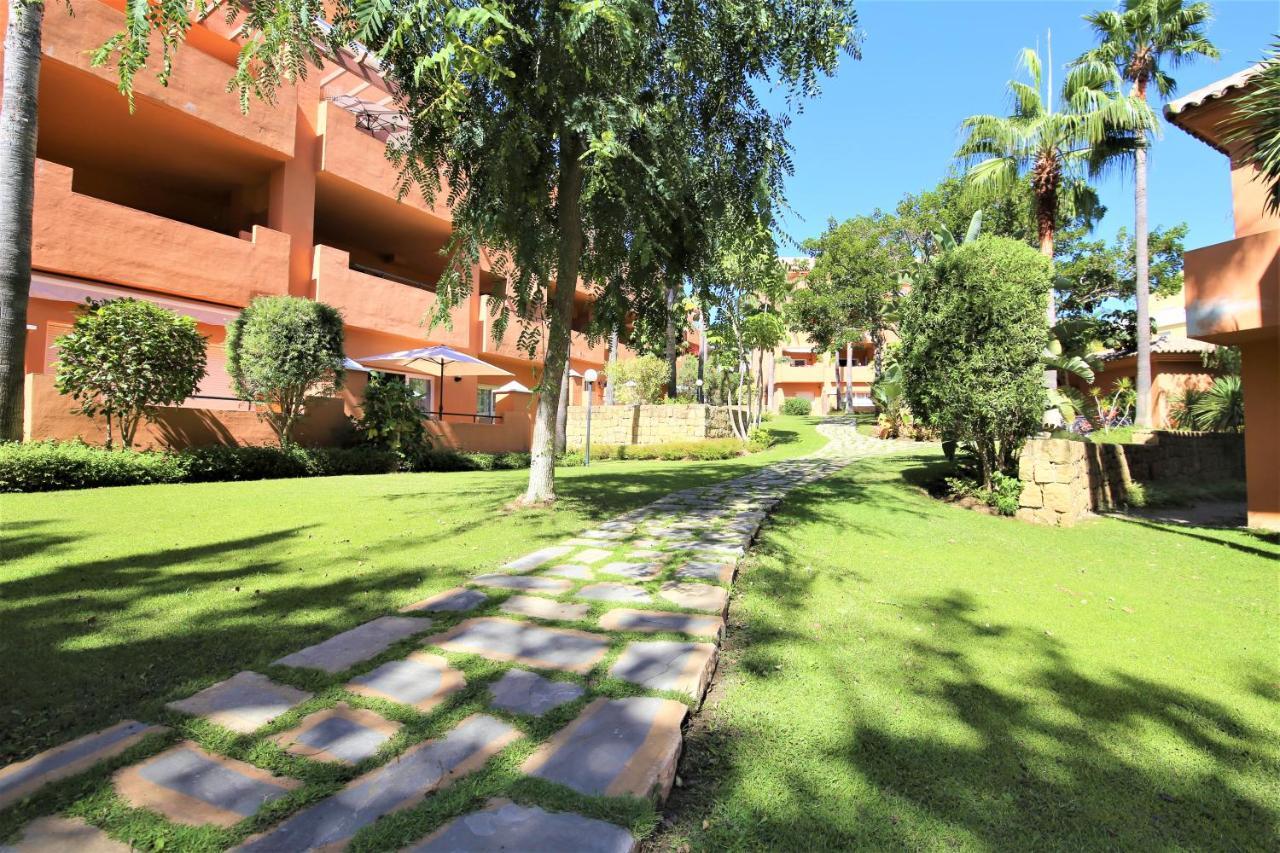 Apartment Nala Естепона Екстериор снимка